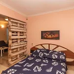 Charming Artistic Central Apartment